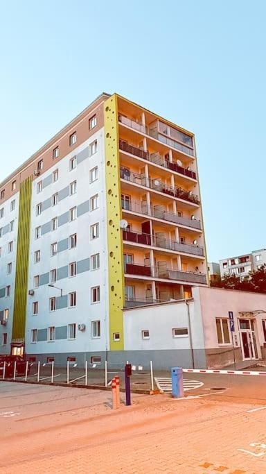 Moderny Apartman S Parkovanim Bratysława Zewnętrze zdjęcie